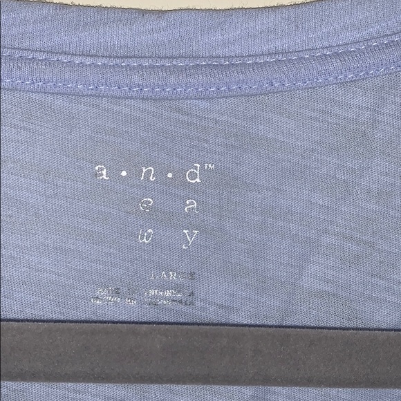 Periwinkle V neck with gem embellishments - Picture 2 of 6